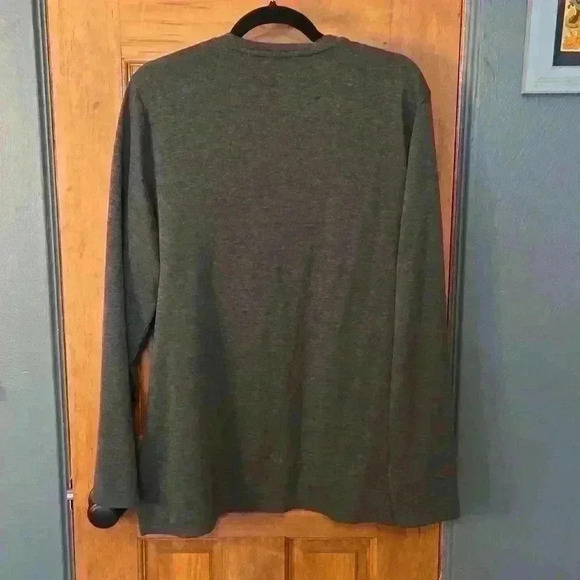 V-neck Athetic Sweater - Picture 5 of 6